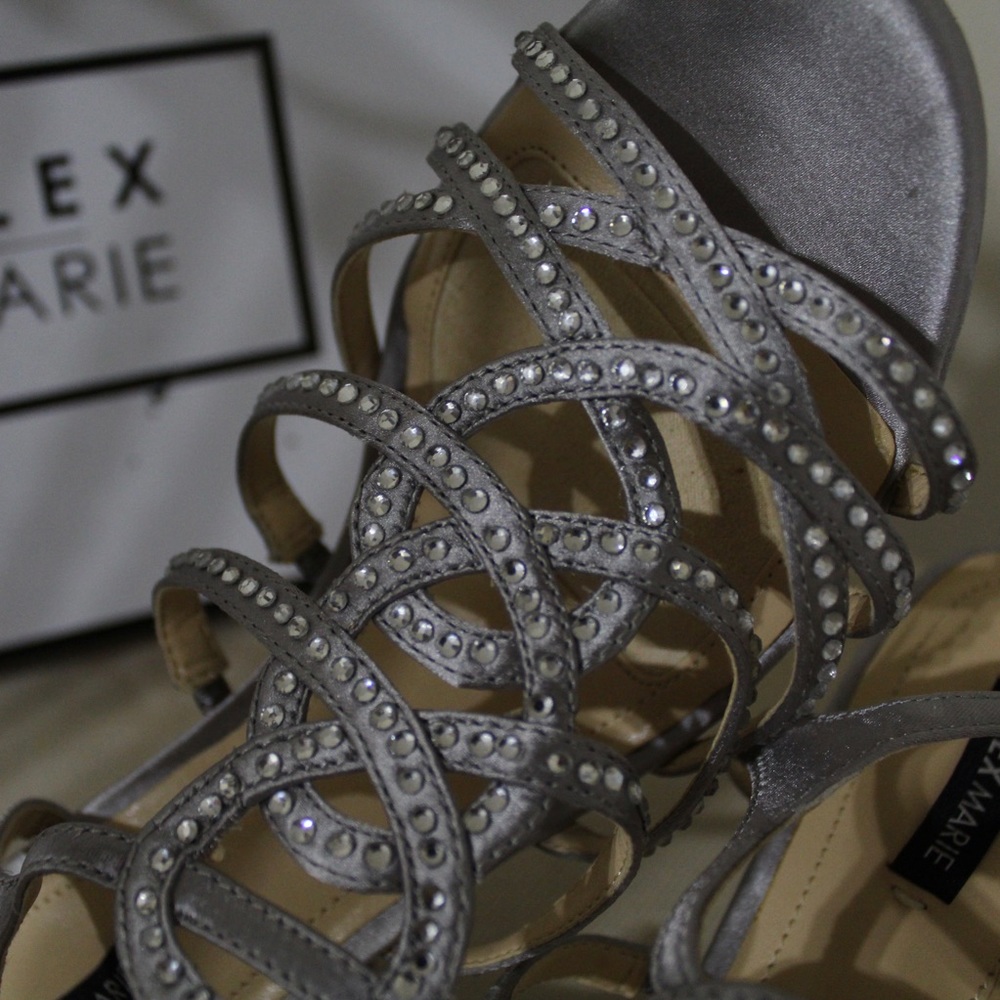 Beautiful Alex Marie Heals. Size 7.5 M